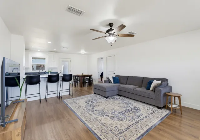 Photo 3 of Single family home for sale at 1824 Bandolero Rd, Abilene, TX 79602 | MLS# 21396667 | Listing updated on 2026-10-07