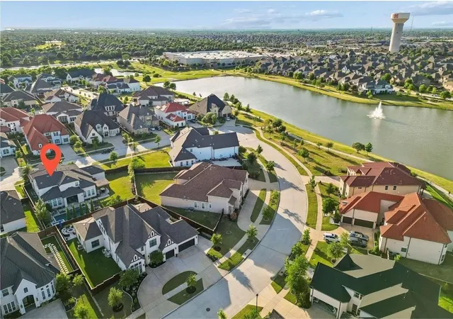 Photo 3 of Single family home for sale at 7342 Shoestring Dr, Frisco, TX 75036 | MLS# 21396062 | Listing updated on 2026-10-09