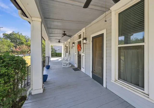 Photo 3 of Single family home for sale at 118 Craig St, Hillsboro, TX 76645 | MLS# 21394016 | Listing updated on 2026-10-27