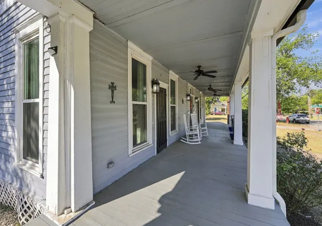 Photo 4 of Single family home for sale at 118 Craig St, Hillsboro, TX 76645 | MLS# 21394016 | Listing updated on 2026-10-27