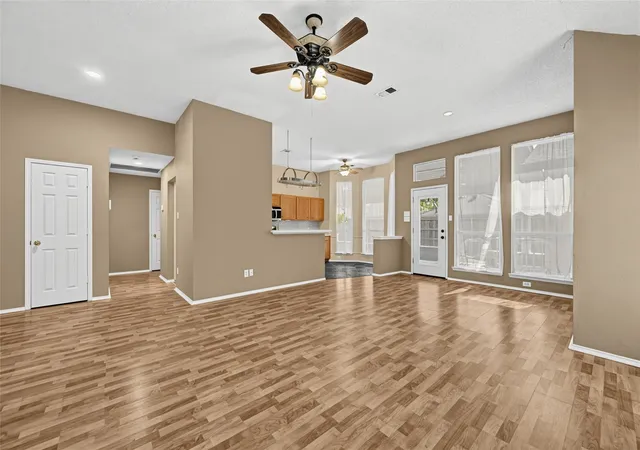 Photo 3 of Single family home for sale at 507 Willow Ln, Forney, TX 75126 | MLS# 21396693 | Listing updated on 2026-09-26