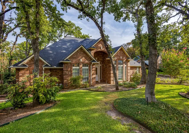 Single family home for sale at 3068 High Ridge Dr, Grapevine, TX 76051 | MLS# 21382390 | Listing updated on 2026-10-07