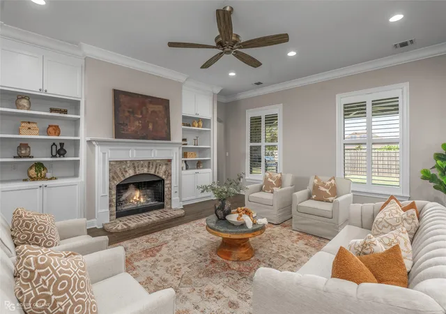 Photo 2 of Single family home for sale at 249 Peregrine Way, Bossier City, LA 71112 | MLS# 21396710 | Listing updated on 2026-10-05