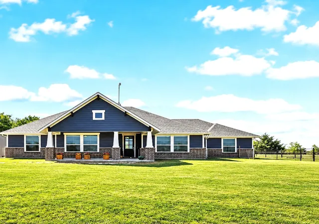 Photo 2 of Single family home for sale at 475 Massey Rd, Gunter, TX 75058 | MLS# 21395936 | Listing updated on 2026-09-27