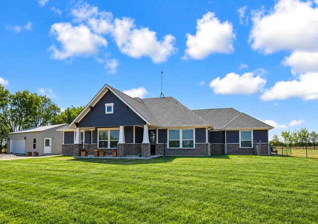 Photo 3 of Single family home for sale at 475 Massey Rd, Gunter, TX 75058 | MLS# 21395936 | Listing updated on 2026-09-27