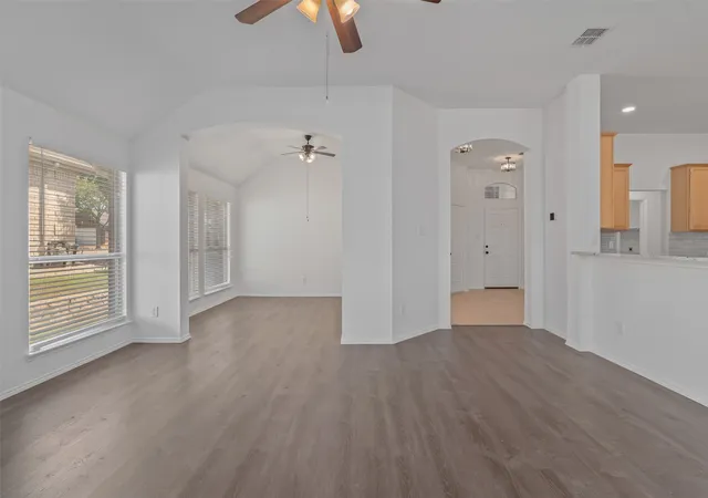 Photo 3 of Single family home for sale at 2809 Holw Ridge Dr, Denton, TX 76210 | MLS# 21375844 | Listing updated on 2026-10-08