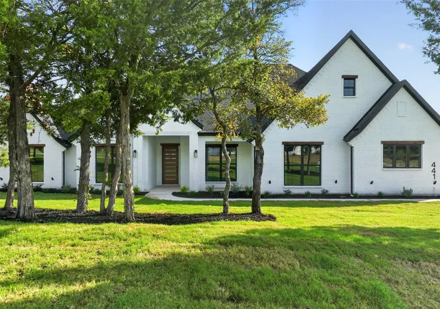 Photo 1 of Single family home for sale at 441 Silo Ct, Waxahachie, TX 75167 | MLS# 21392769 | Listing updated on 2026-10-06