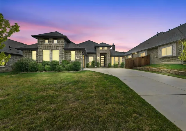 Photo 1 of Single family home for sale at 3010 Holland Ln, Midlothian, TX 76065 | MLS# 21396462 | Listing updated on 2026-10-03