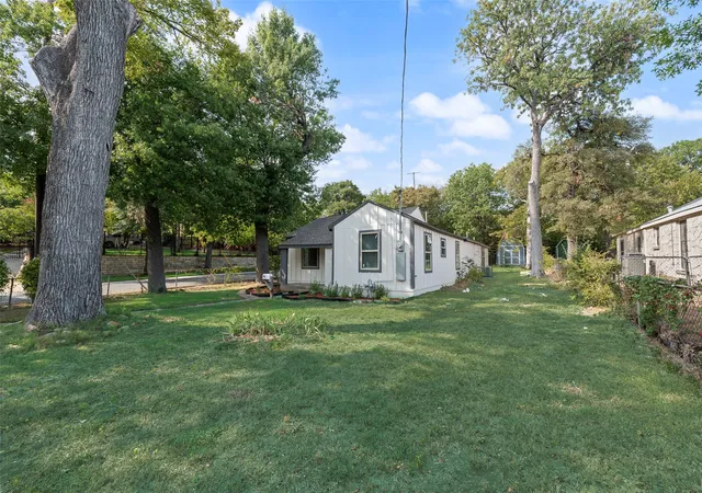 Photo 1 of Single family home for sale at 7101 Fairdale Ave, Dallas, TX 75227 | MLS# 21396166 | Listing updated on 2026-09-28