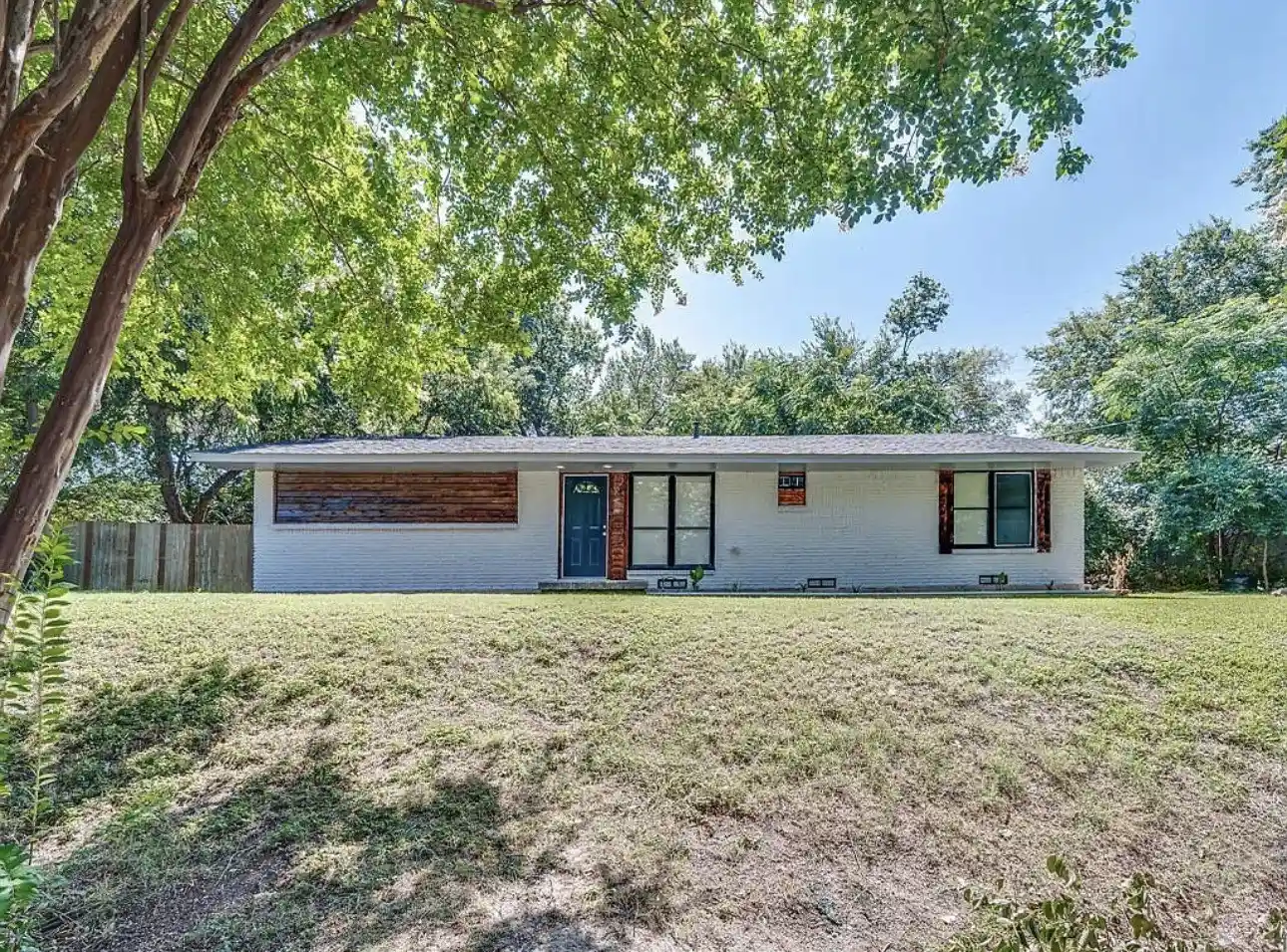 Photo 1 of Single family home for sale at 6840 Timothy Dr, Dallas, TX 75227 | MLS# 21396777 | Listing updated on 2026-10-12