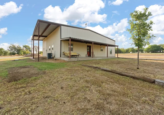 Single family home for sale at 685 County Rd 1102, Rio Vista, TX 76093 | MLS# 21396357