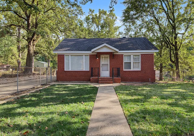 Single family home for sale at 5687 Jefferson Paige Rd, Shreveport, LA 71119 | MLS# 21396789