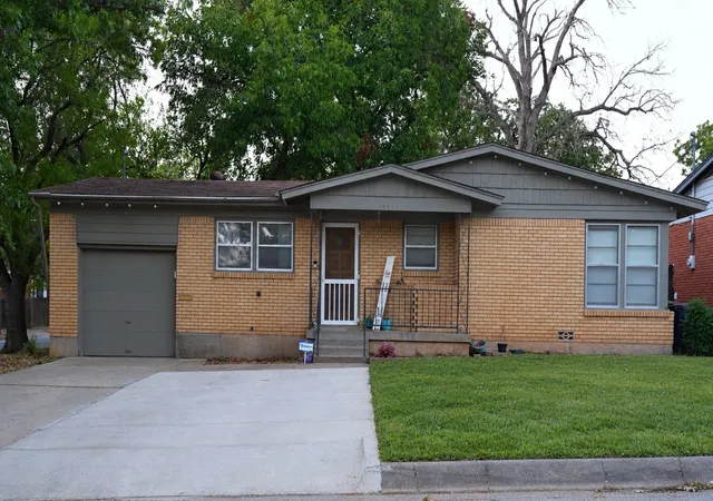 Photo 2 of Single family home for sale at 6301 Greenlee St, Fort Worth, TX 76112 | MLS# 21396800 | Listing updated on 2026-09-26