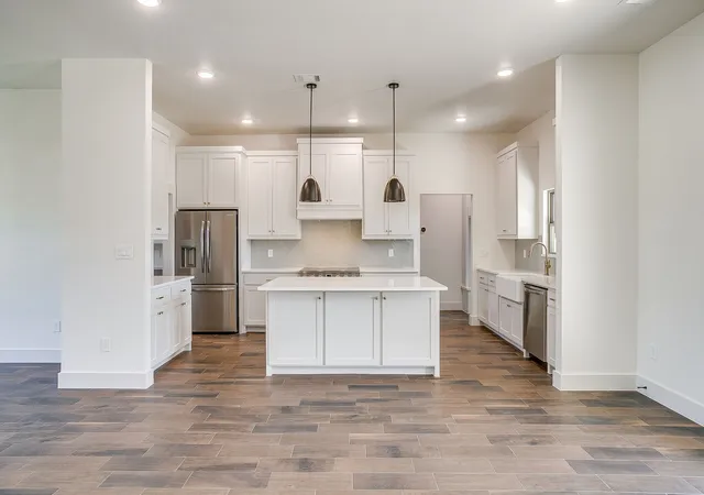 Photo 4 of Single family home for sale at 237 Kilkenny Rd, Poolville, TX 76487 | MLS# 21396802 | Listing updated on 2026-09-26