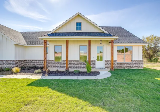Photo 3 of Single family home for sale at 217 Kilkenny Rd, Poolville, TX 76487 | MLS# 21396804 | Listing updated on 2026-09-26