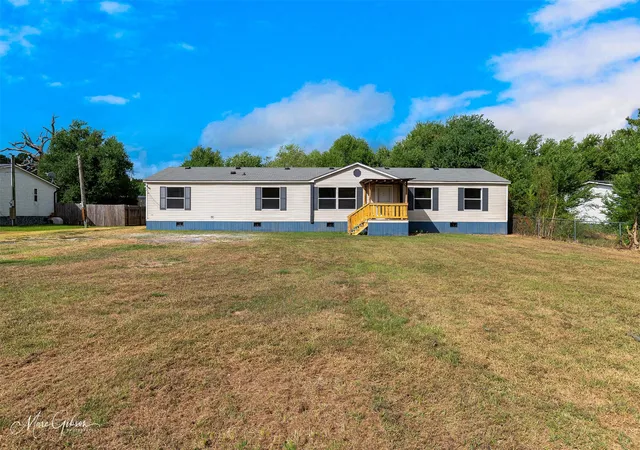 Photo 1 of Manufactured home for sale at 5569 Crystal Dr, Shreveport, LA 71107 | MLS# 21393683 | Listing updated on 2026-10-10