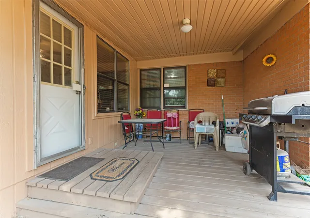 Photo 4 of Single family home for sale at 6051 Black Oak Ln, Fort Worth, TX 76114 | MLS# 21396822 | Listing updated on 2026-10-03