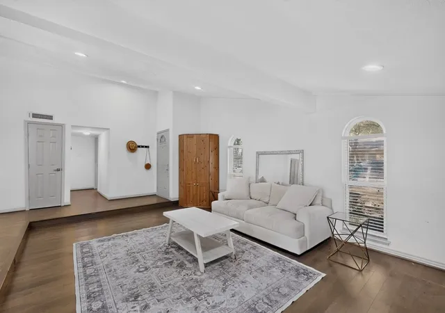 Photo 2 of Single family home for sale at 10854 Villa Hvn Dr, Dallas, TX 75238 | MLS# 21396852 | Listing updated on 2026-10-03