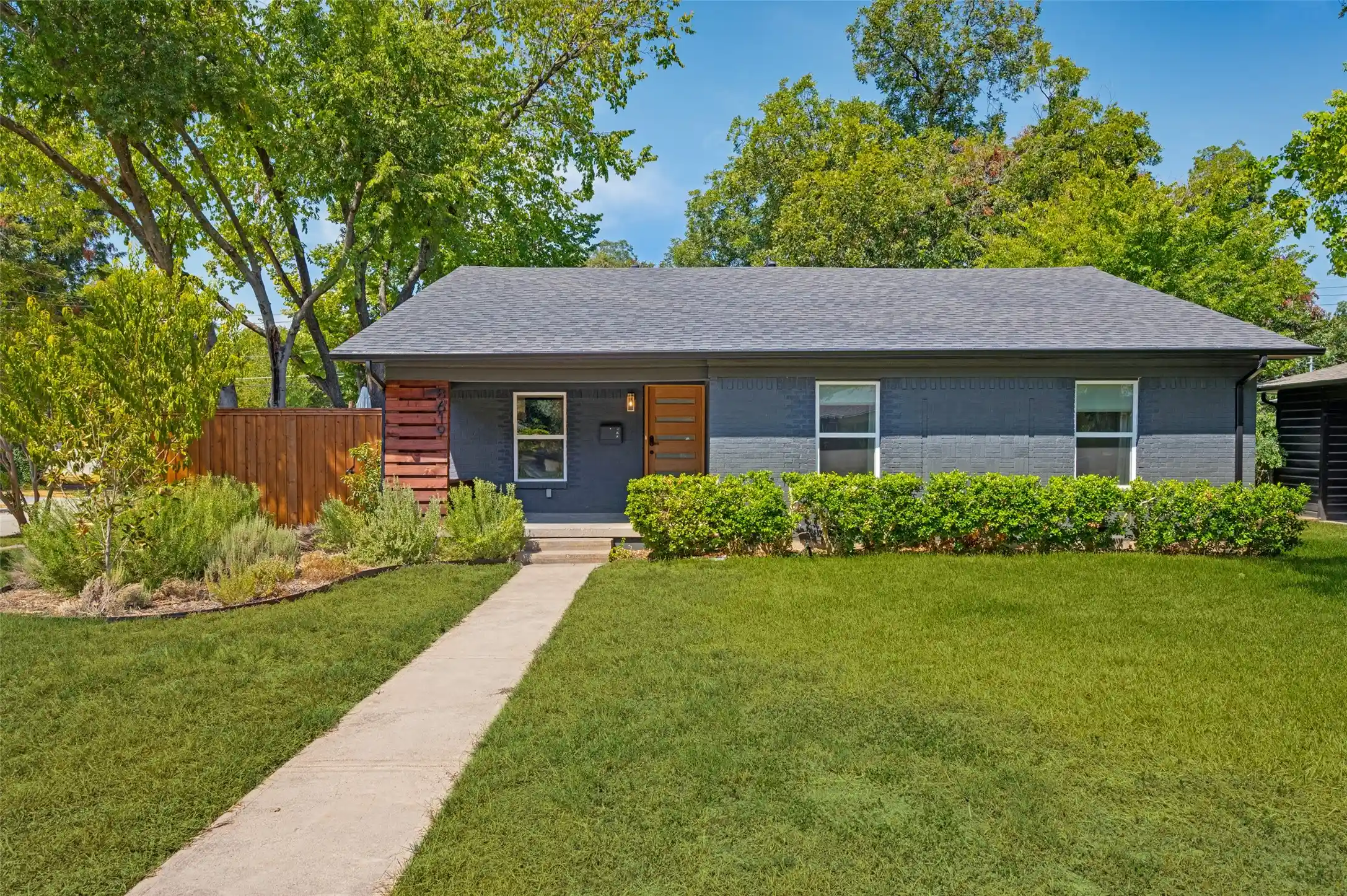 Photo 1 of Single family home for sale at 8619 Westglen Dr, Dallas, TX 75228 | MLS# 21396865 | Listing updated on 2026-10-28
