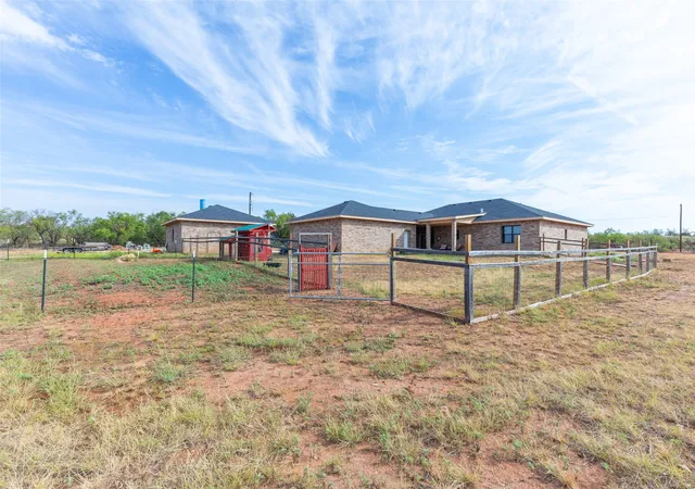 Photo 3 of Single family home for sale at 760 Wimberly Rd, Merkel, TX 79536 | MLS# 21396884 | Listing updated on 2026-09-28