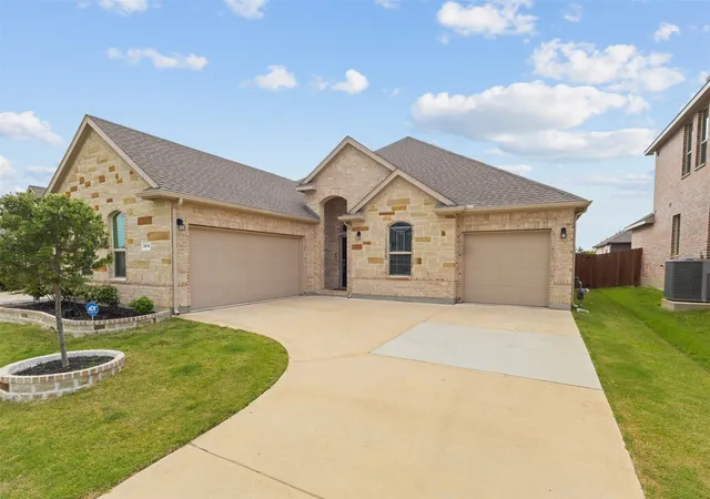 Photo 1 of Single family home for sale at 3615 Orchard St, Midlothian, TX 76065 | MLS# 21396588 | Listing updated on 2026-09-26