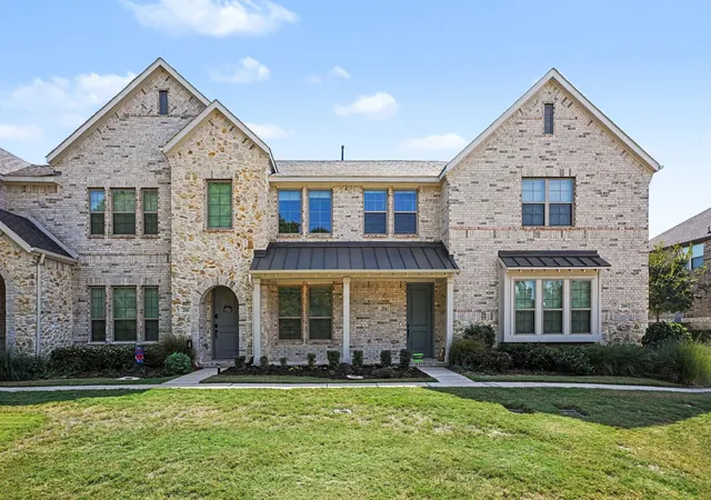 Photo 1 of Single family home for sale at 204 Venice Ave, Flower Mound, TX 75028 | MLS# 21394881 | Listing updated on 2026-10-08