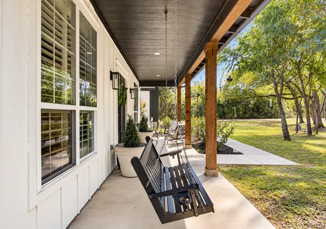 Photo 4 of Single family home for sale at 4072 County Rd 711d, Cleburne, TX 76031 | MLS# 21392059 | Listing updated on 2026-09-26