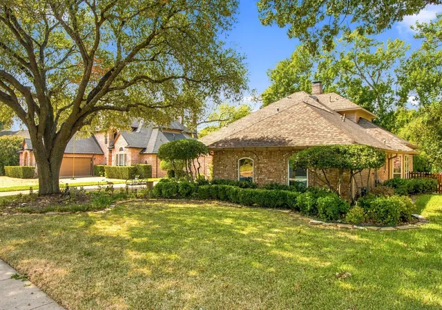 Photo 1 of Single family home for sale at 2905 Foxcreek Dr, Richardson, TX 75082 | MLS# 21396923 | Listing updated on 2026-10-07