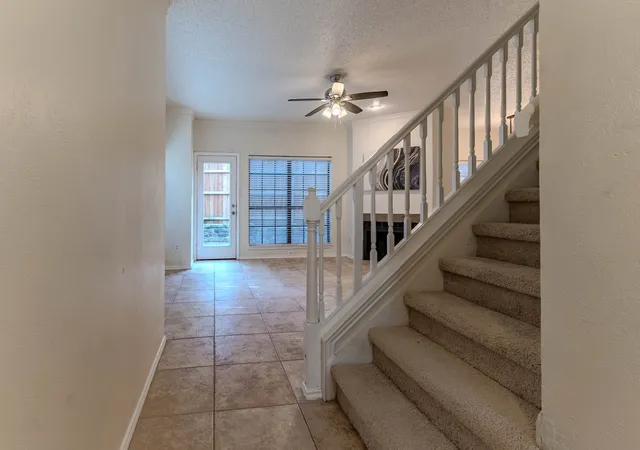Listing Photo 2 - Condo for sale in building located at 5619 Preston Oaks Rd, Dallas, TX 75254 - Unit #706
