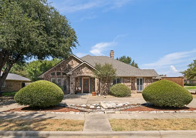 Photo 1 of Single family home for sale at 2501 Radcliffe Dr, Rowlett, TX 75088 | MLS# 21396950 | Listing updated on 2026-09-27