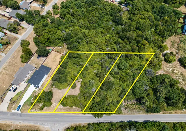Photo 1 of Land for sale at 3518 S Ledbetter Dr, Dallas, TX 75236 | MLS# 21396843 | Listing updated on 2026-09-29