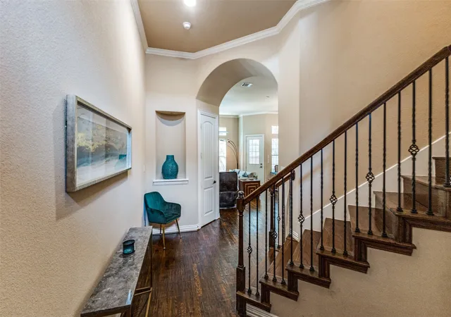 Photo 3 of Townhouse for sale at 2211 Eriksson Ln, Dallas, TX 75204 | MLS# 21396970 | Listing updated on 2026-09-27