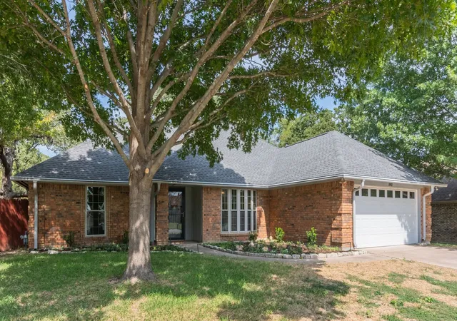 Photo 2 of Single family home for sale at 8951 Hialeah Cir N, North Richland Hills, TX 76182 | MLS# 21396647 | Listing updated on 2026-10-09