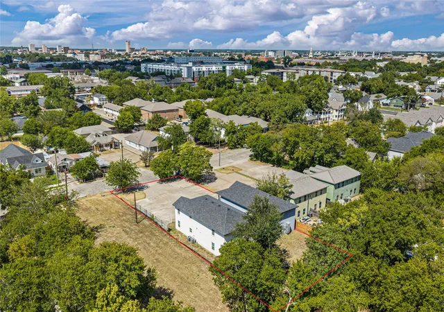 Photo 2 of Multi family home for sale at 1312 Wood Ave #A,B,C,D, Waco, TX 76706 | MLS# 21394263 | Listing updated on 2026-09-27