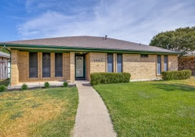 Single family home for sale at 1721 Guildford St, Garland, TX 75044 | MLS# 21397030