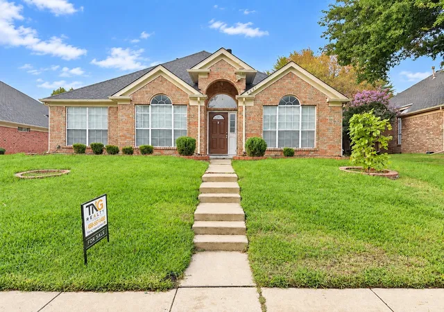 Single family home for sale at 4221 Creekstone Dr, Plano, TX 75093 | MLS# 21394364