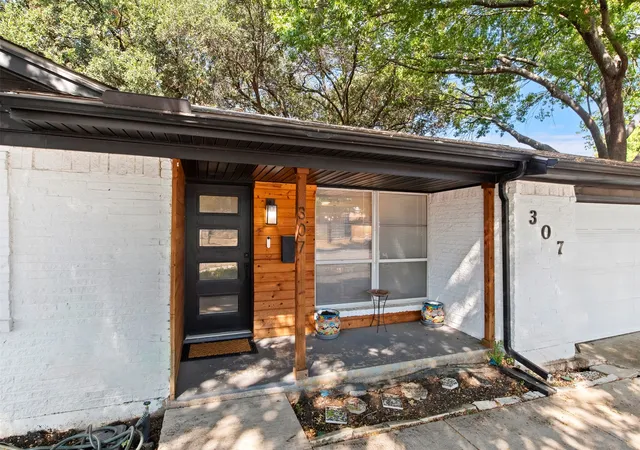Photo 2 of Single family home for sale at 307 Dogwood Dr, Richardson, TX 75080 | MLS# 21395947 | Listing updated on 2026-09-27