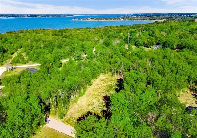 Photo 3 of Land for sale at Lot SE 3 Cr 3048e, Corsicana, TX 75109 | MLS# 21397078 | Listing updated on 2026-09-27