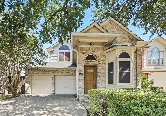 Single family home for sale at 9016 Cumberland Dr, Irving, TX 75063 | MLS# 21395963