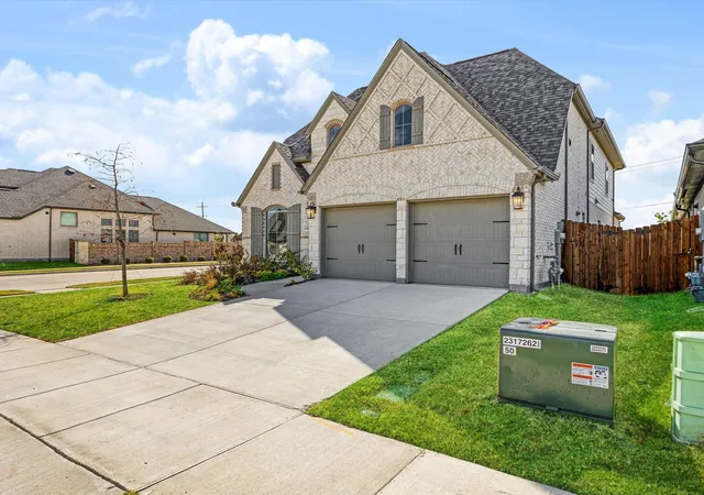 Photo 1 of Single family home for sale at 2303 Butler Ave, Rockwall, TX 75087 | MLS# 21393622 | Listing updated on 2026-10-03