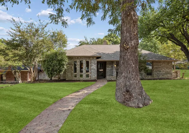 Photo 2 of Sale Pending at 3702 Elmcrest Cir, Garland, TX 75040 | MLS# 21397120 | Listing updated on 2026-09-29