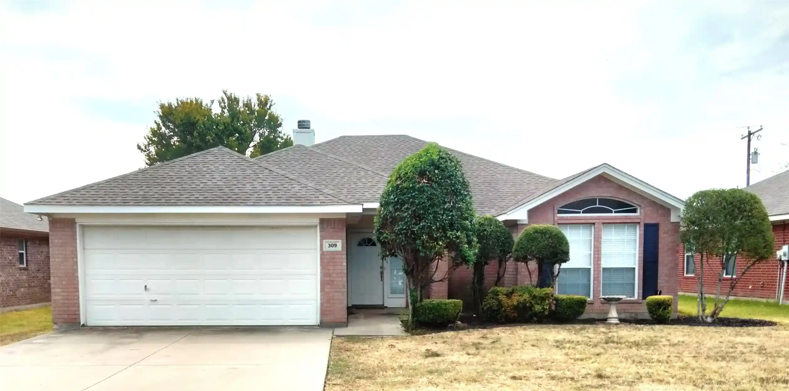 Photo 1 of Single family home for sale at 309 Odell St, Cleburne, TX 76033 | MLS# 21397024 | Listing updated on 2026-10-17