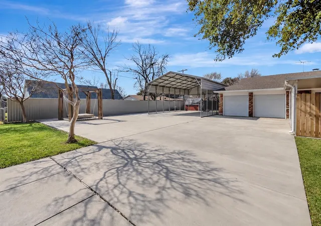 Photo 4 of Single family home for sale at 6540 Briley Dr, North Richland Hills, TX 76180 | MLS# 21392699 | Listing updated on 2026-10-04