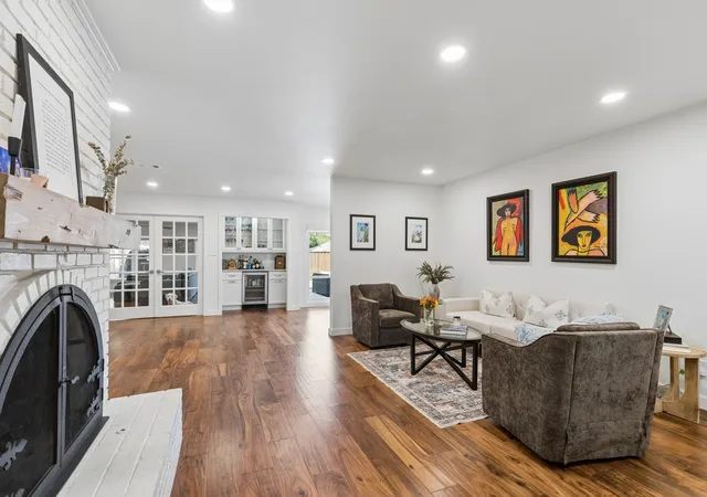 Photo 3 of Single family home for sale at 412 Ridgewood Dr, Richardson, TX 75080 | MLS# 21394611 | Listing updated on 2026-10-04