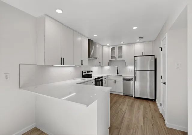 Photo 3 of Condo for sale at 5731 Harvest Hl Rd #1044, Dallas, TX 75230 | MLS# 21397111 | Listing updated on 2026-09-28