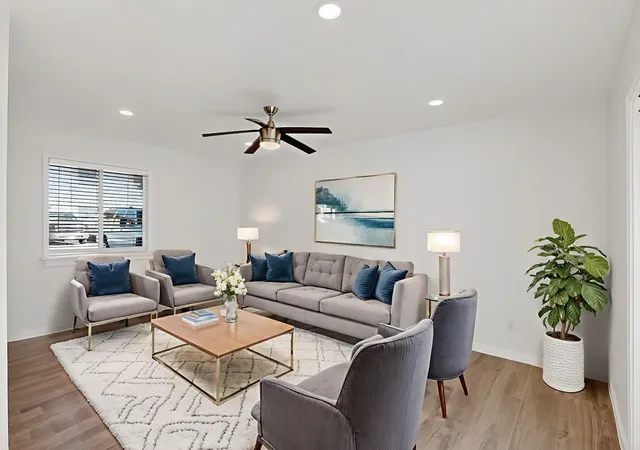 Listing Photo 4 - Condo for sale in building located at 5731 Harvest Hl Rd, Dallas, TX 75230 - Unit #1044