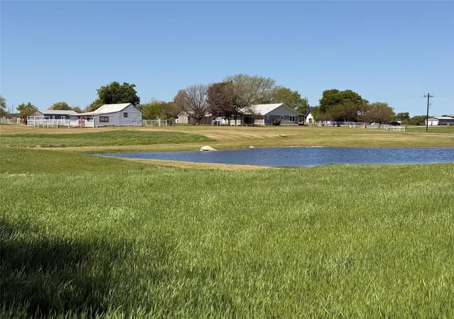 Land for sale at 2196 Bledsoe Rd, Gunter, TX 75058 | MLS# 21386281