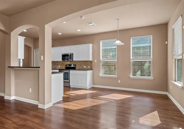 Photo 4 of Single family home for sale at 3416 Greyfriar Dr, Killeen, TX 76542 | MLS# 21397183 | Listing updated on 2026-09-27