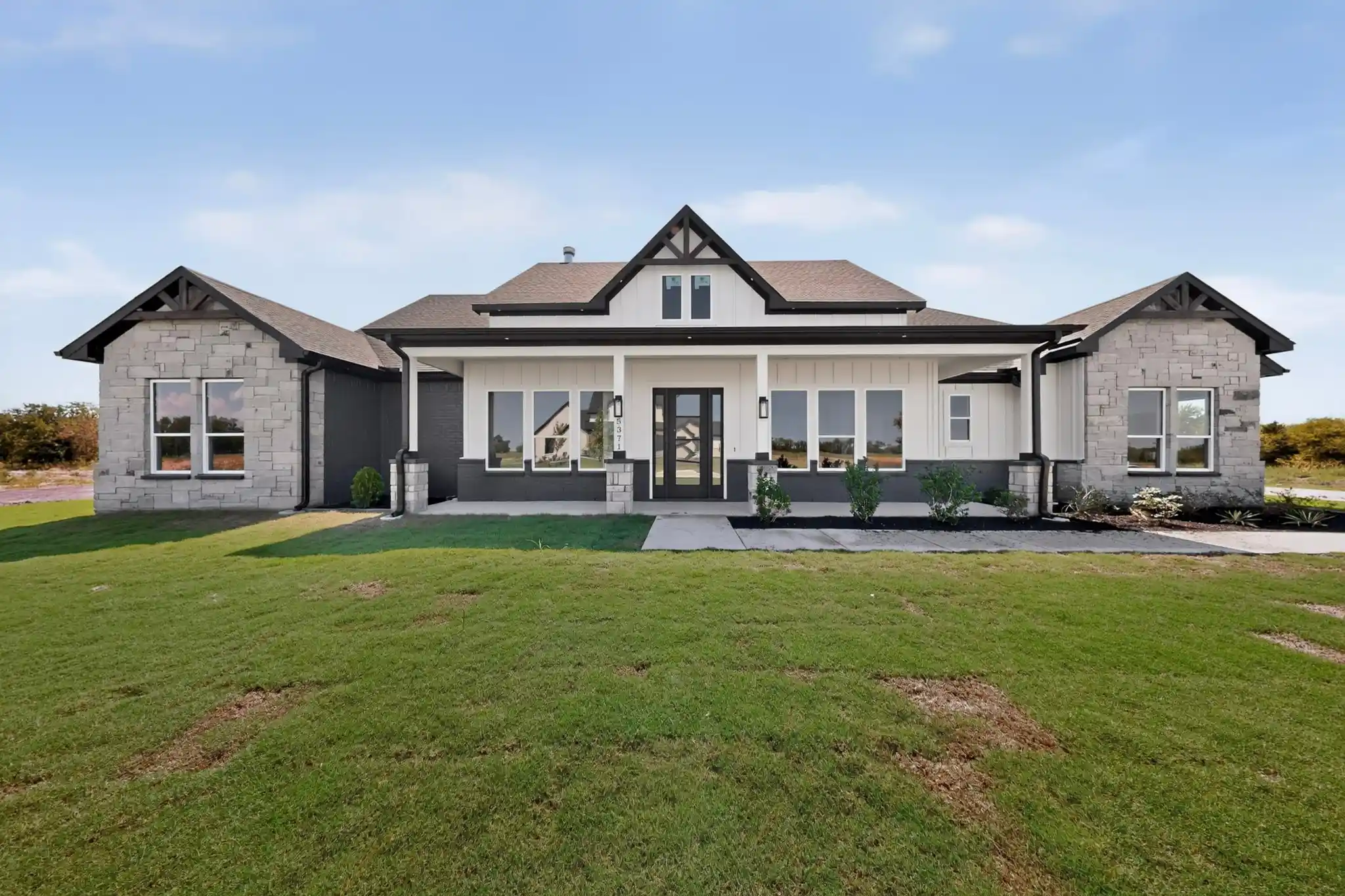 Photo 1 of Single family home for sale at 5371 Sunset Rd, Caddo Mills, TX 75135 | MLS# 21395521 | Listing updated on 2026-10-17