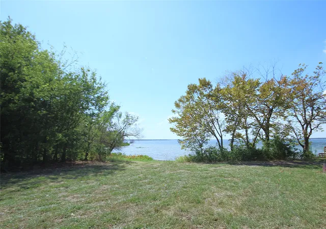 Photo 3 of Manufactured home for sale at 4268 Pueblo, Lone Oak, TX 75453 | MLS# 21395638 | Listing updated on 2026-09-28